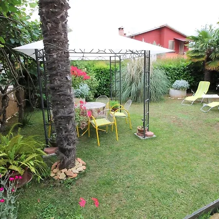 Ivaana Mit Privatparkplatz Apartment